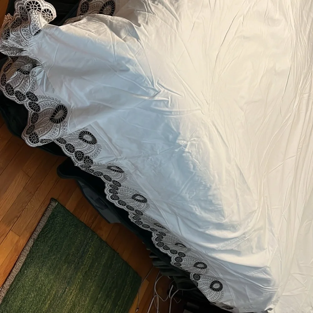 Anthropologie Eyelet Embroidered Duvet Cover Size Queen NEW